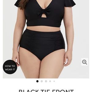 Torrid swim top size 2